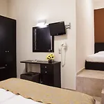 Meteoritis 호텔 칼람파카
